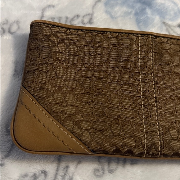 Coach Leatherware Est. 1941 Zip Signature Pouch Wallet preowned - Picture 7 of 16